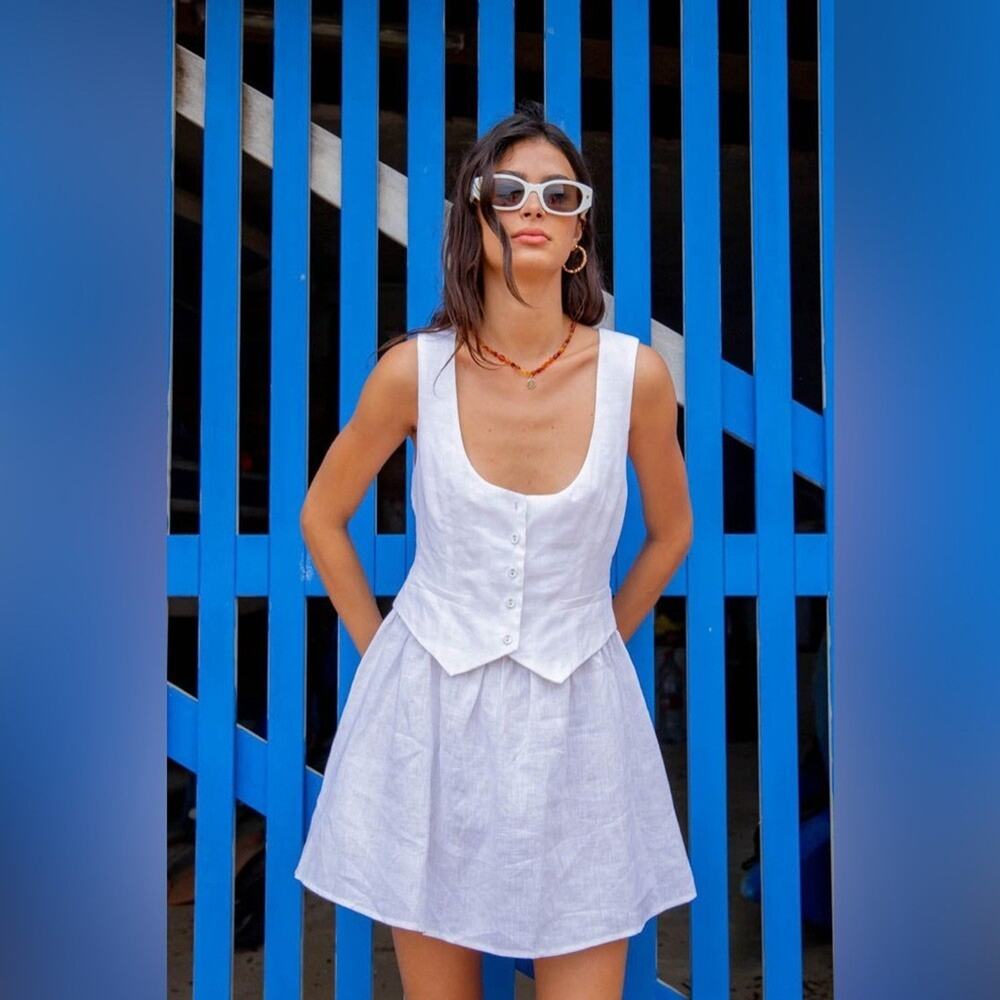 VRG GRL Ma Cherie 100% Linen White Mini Dress size small chic boho 90s beachy